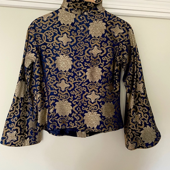 MANDARIN 100% SILK  ROYAL BLUE & GOLD THREAD HAND EMBROIDERED JACKET - Picture 4 of 13
